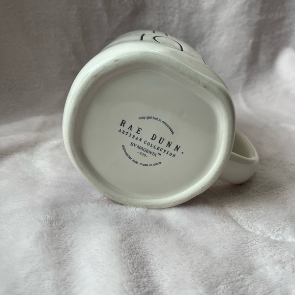 Rae Dunn Hop To It Easter Holiday Coffee Mug. NWT. White with Blue Interior. - Picture 4 of 4